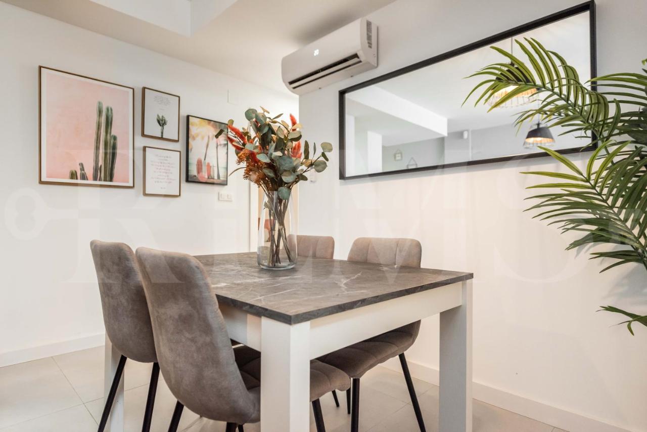 Intimate And Quiet Apartment - Center Malaga Bagian luar foto