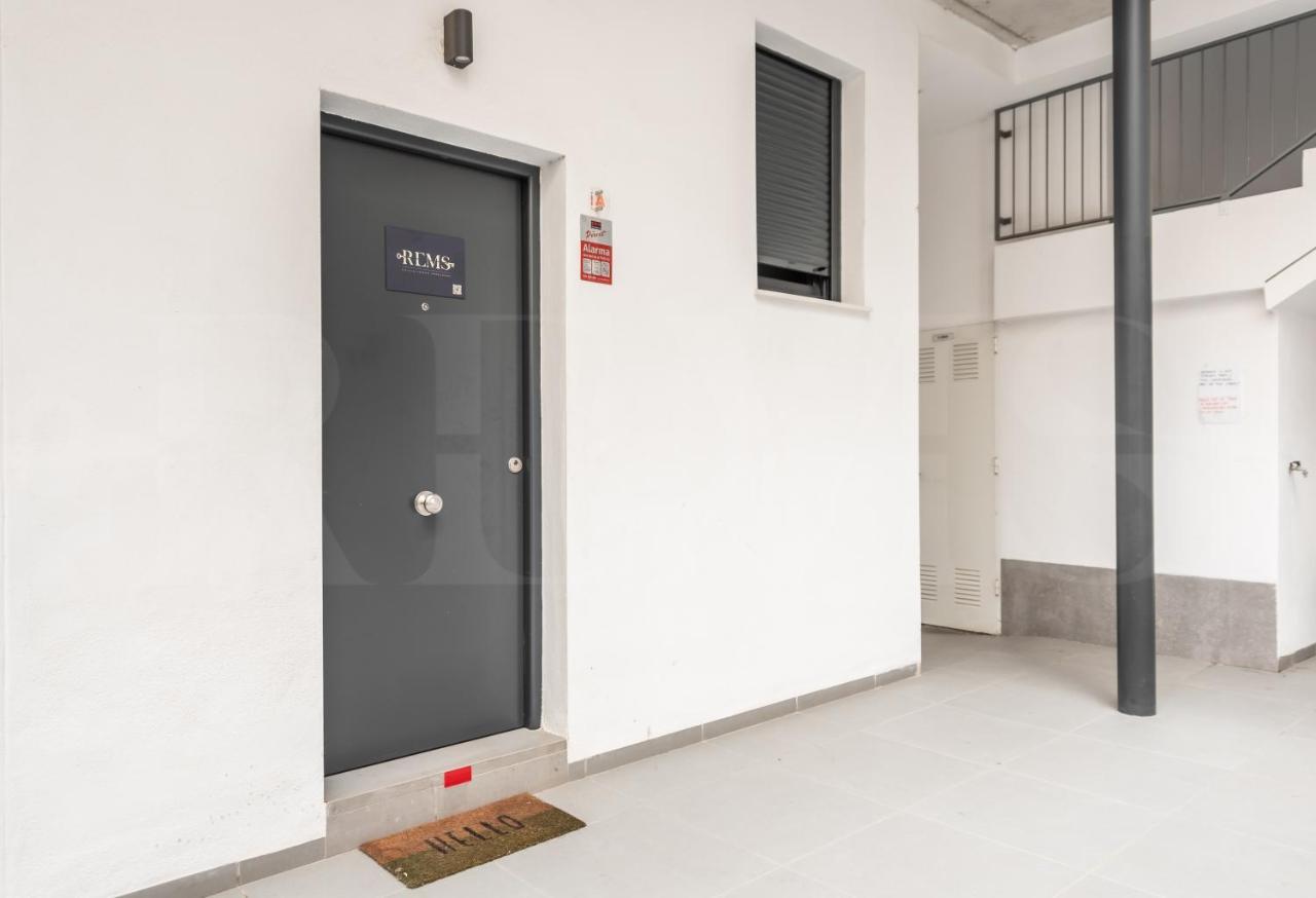 Intimate And Quiet Apartment - Center Malaga Bagian luar foto
