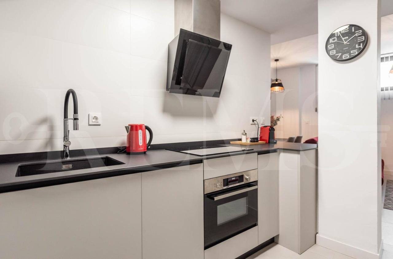 Intimate And Quiet Apartment - Center Malaga Bagian luar foto