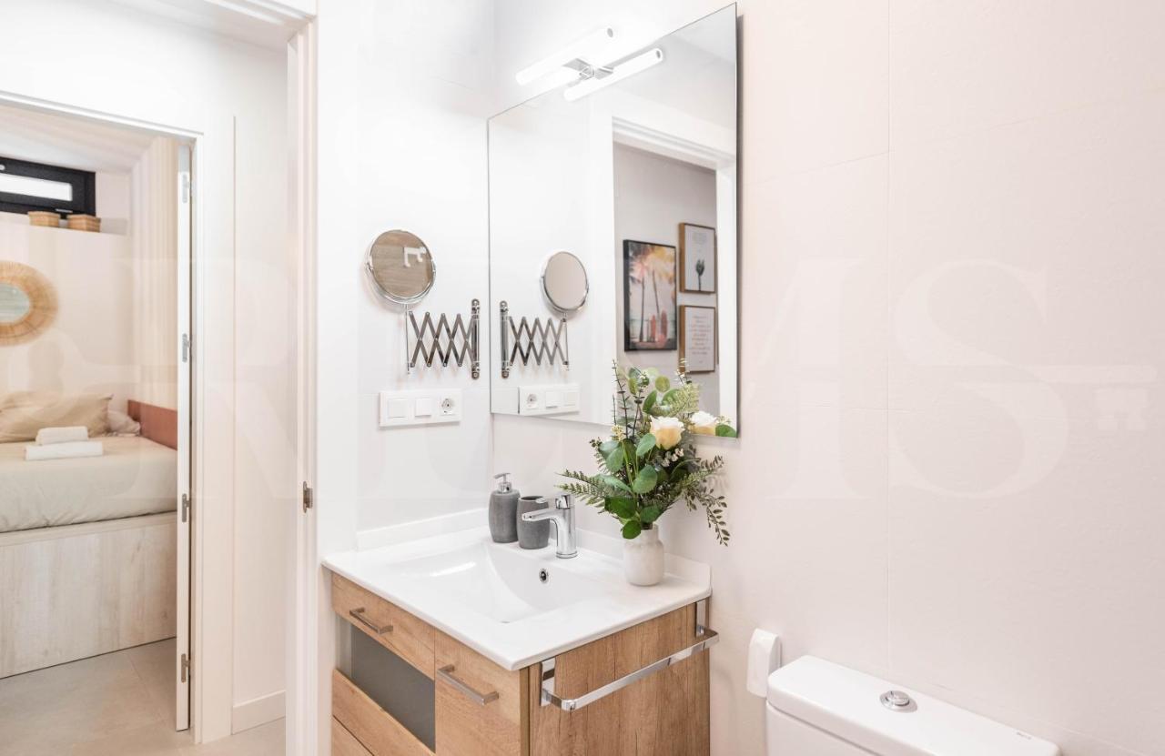 Intimate And Quiet Apartment - Center Malaga Bagian luar foto
